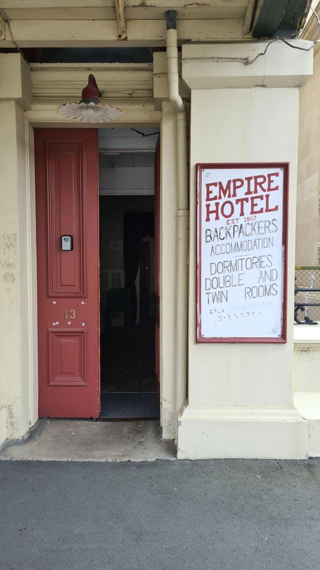 Empire Hotel Backpackers Oamaru Exterior foto